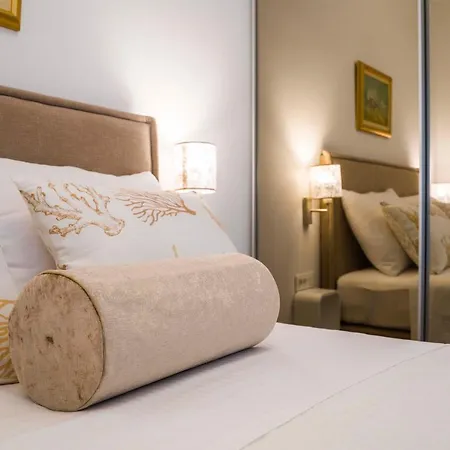 Amaris Luxury Apartament *