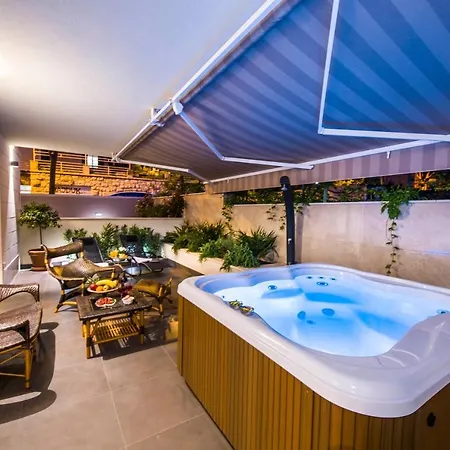 Amaris Luxury Apartamento *