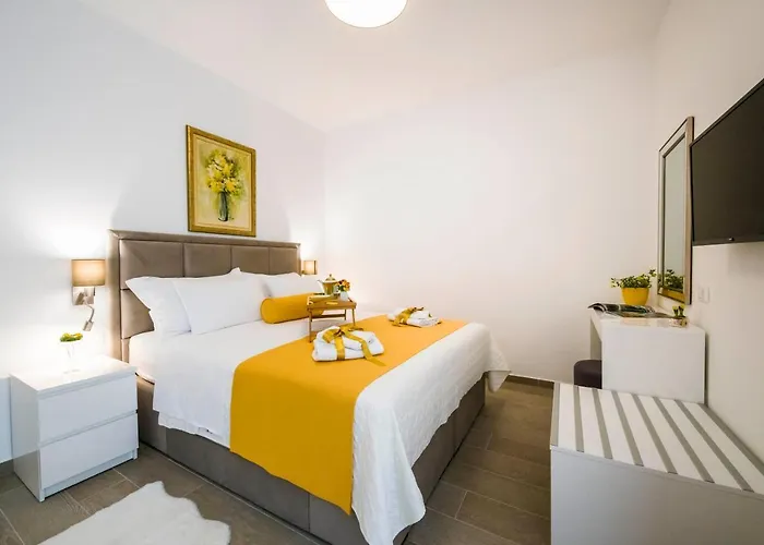 Amaris Luxury