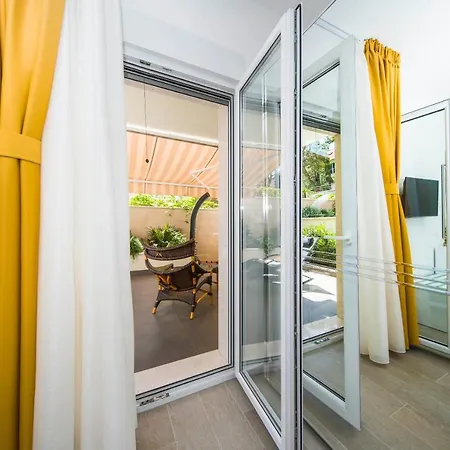 Amaris Luxury * سبليت