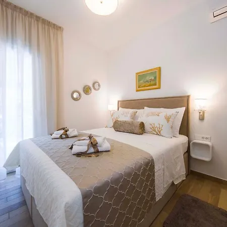 Amaris Luxury Apartment *