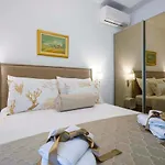 Amaris Luxury *